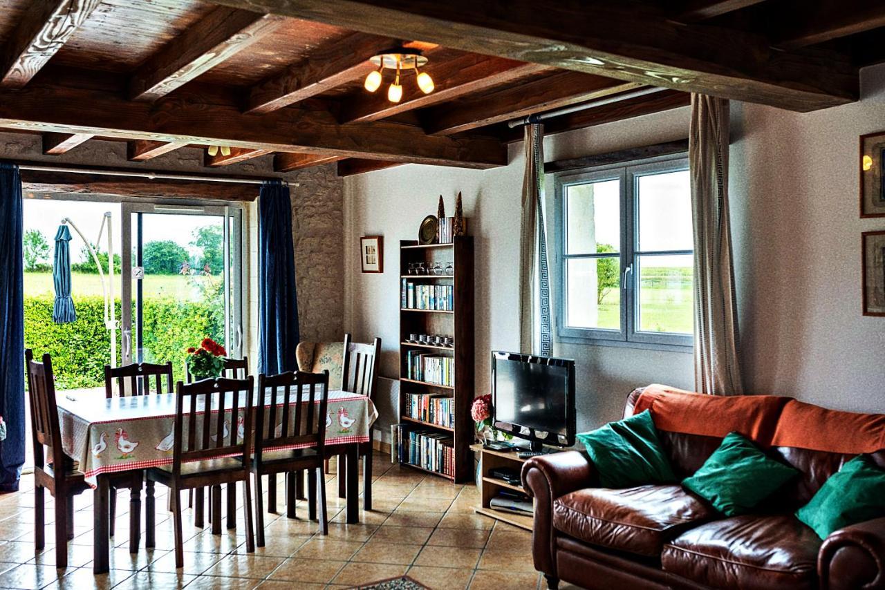 Les Gites De Brives Esterno foto
