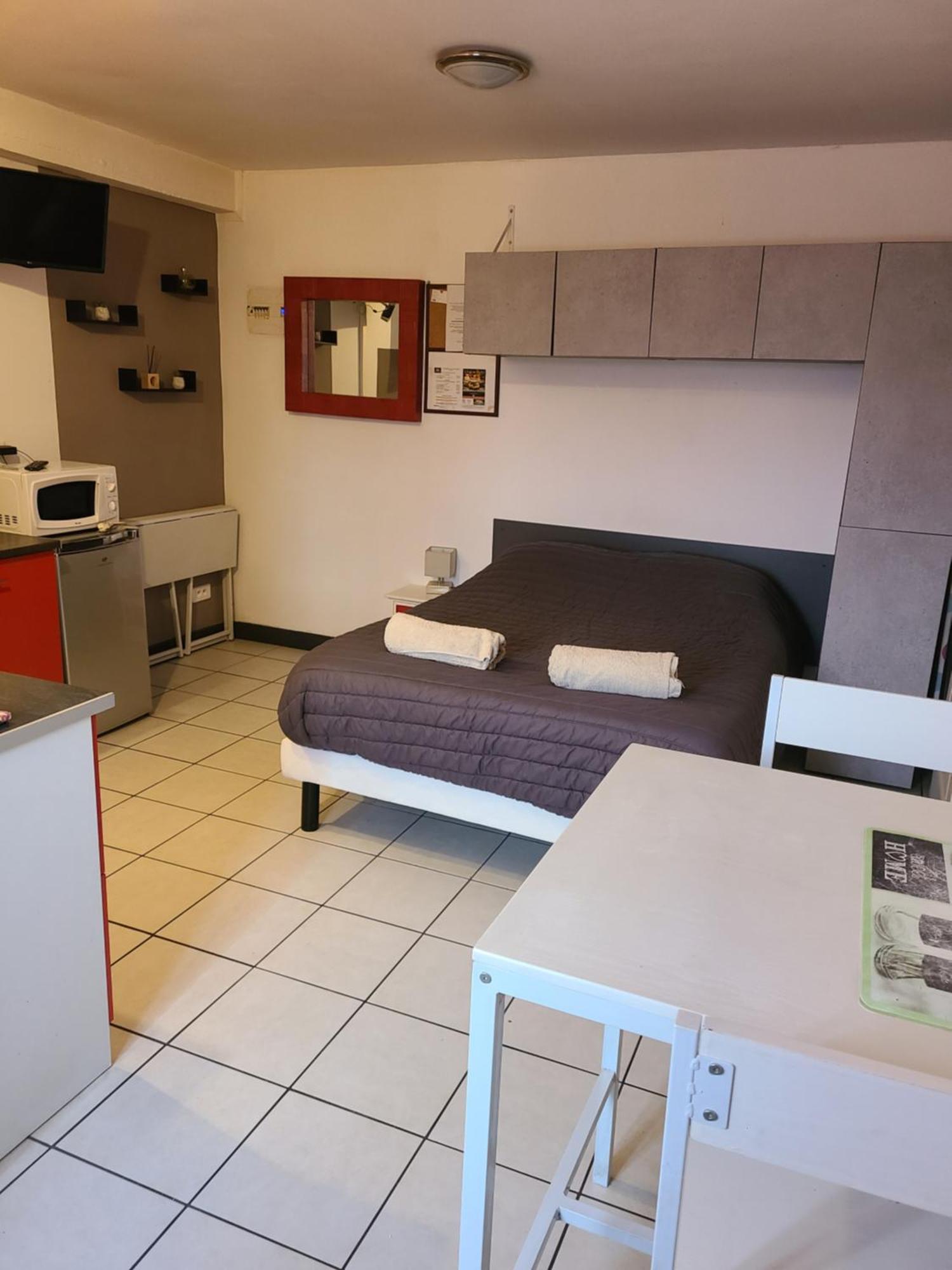Les Gites De Brives Esterno foto